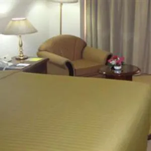 5* ホテル Ruposhi Bangla